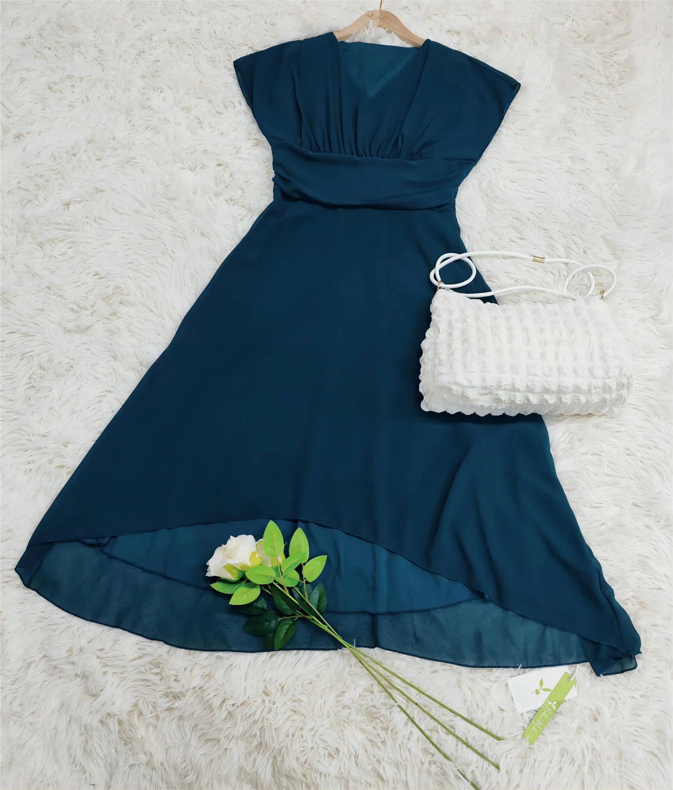 LIRA | Flowy Midi Dress