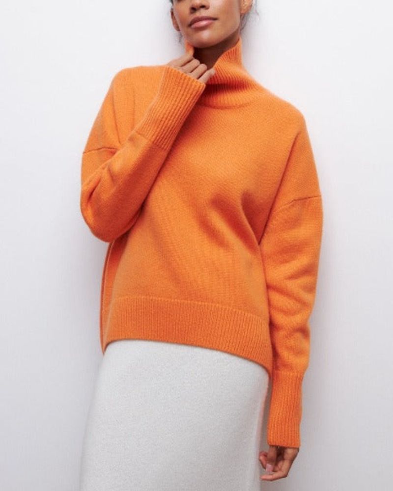 EVELEYN | Retro Oversized Turtleneck Sweater