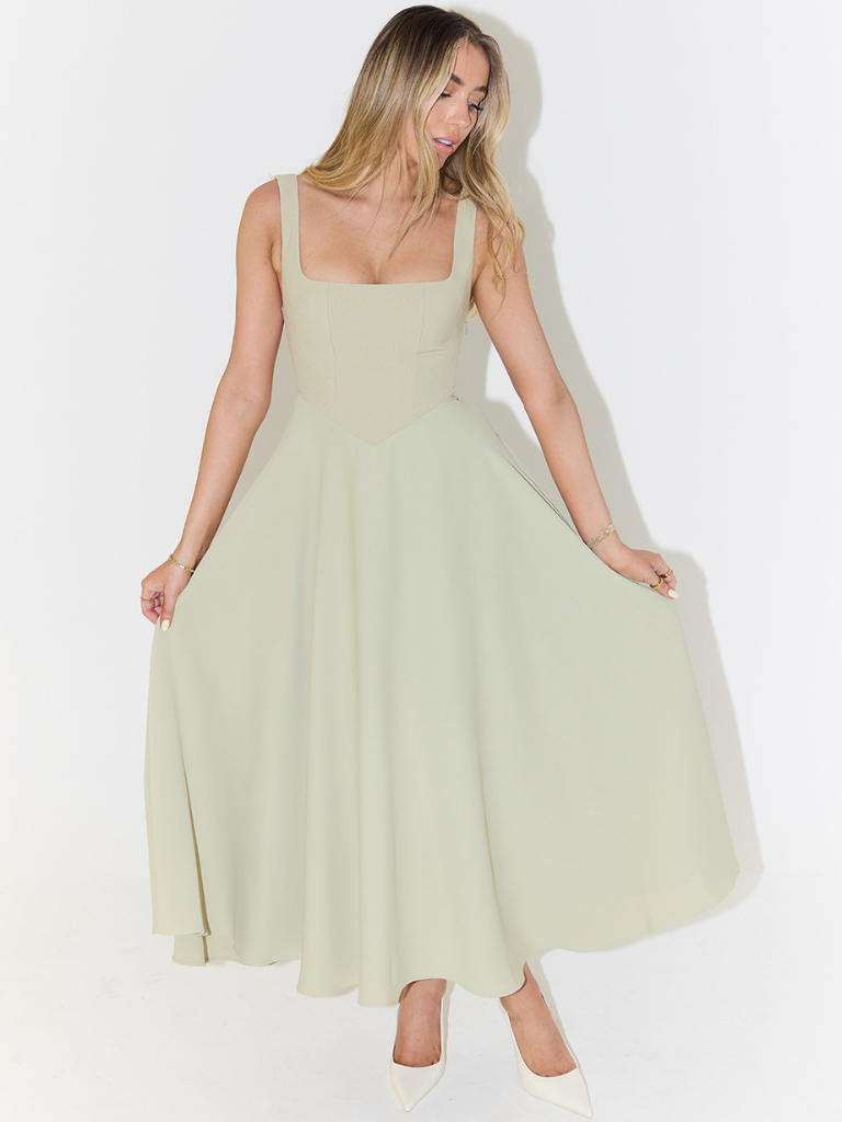 Calantha – Poised Elegance Gown