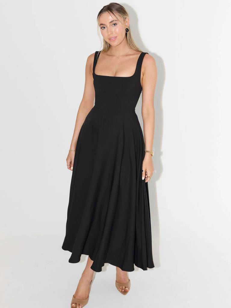 Calantha – Poised Elegance Gown