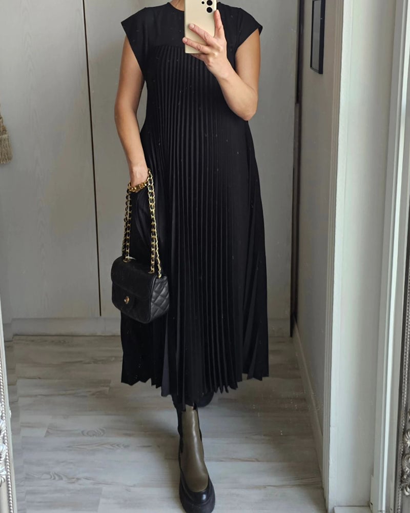 Ella - Classic Pleated Midi Dress