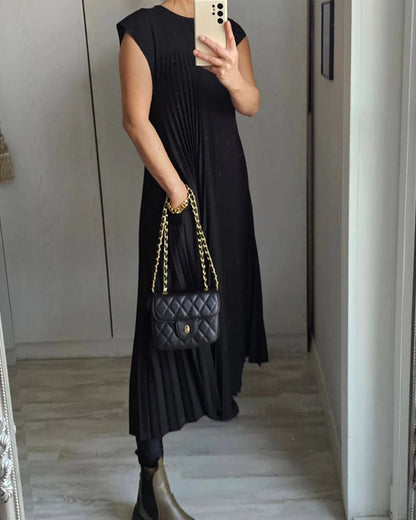 Ella - Classic Pleated Midi Dress